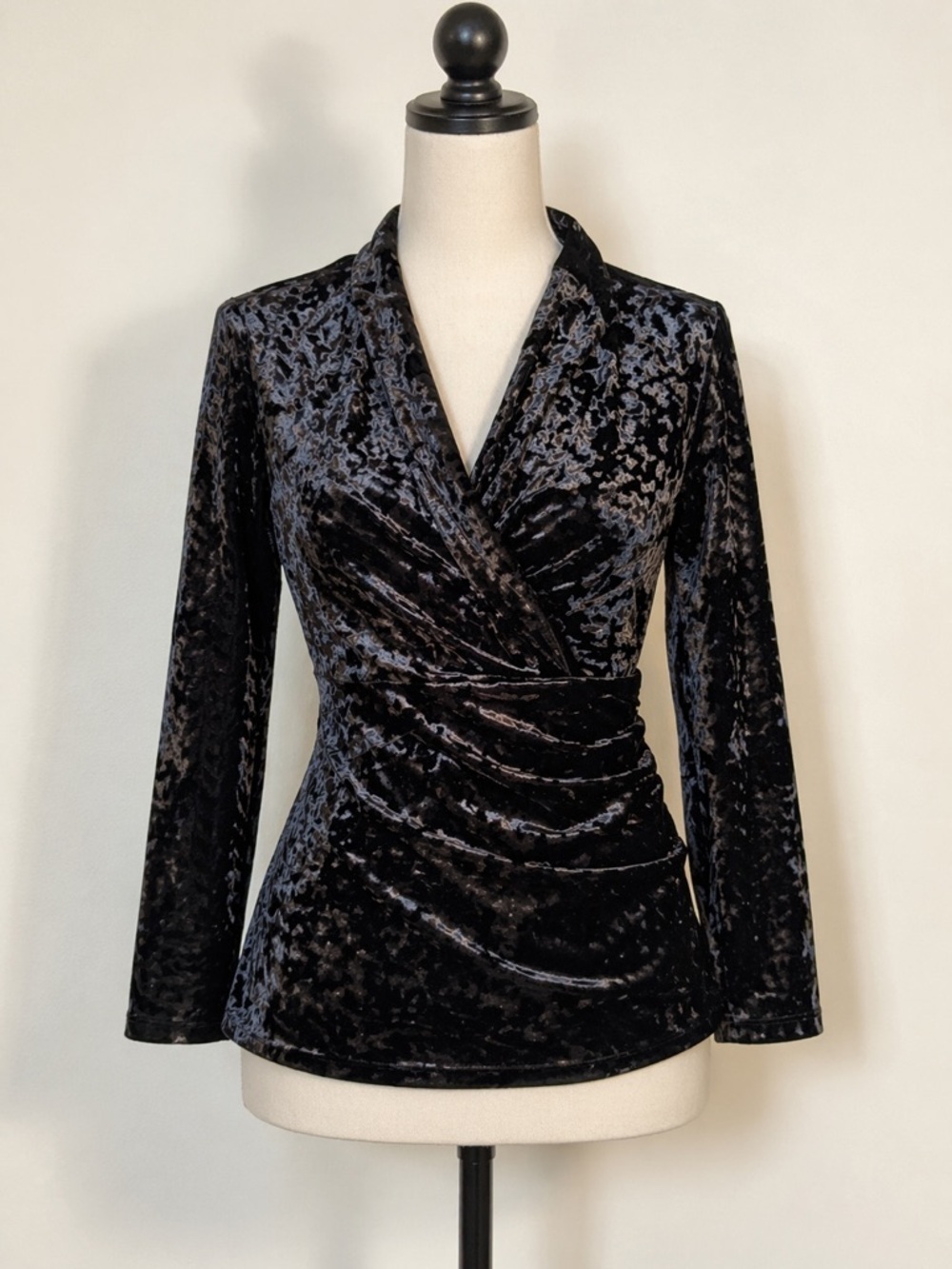 Elie Tahari Vtg Crushed Velvet Ruched Wrap Blouse Black 3/4 sleeves Size Large